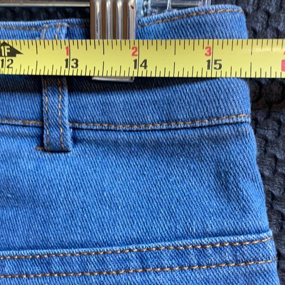 Ladies Stretch Bell Bottom Jeans - Picture 6 of 9